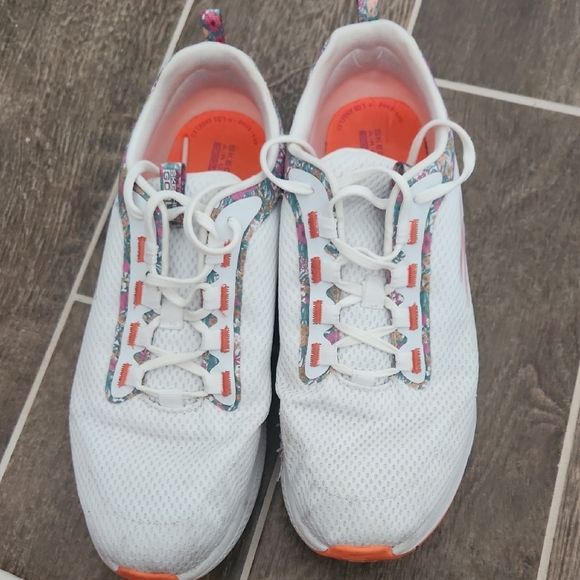 Skechers Shoes - Skechers White Sneakers with Multicolor Details